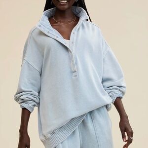 AERIE Oh Snap! Sweatshirt Blue Women’s Medium